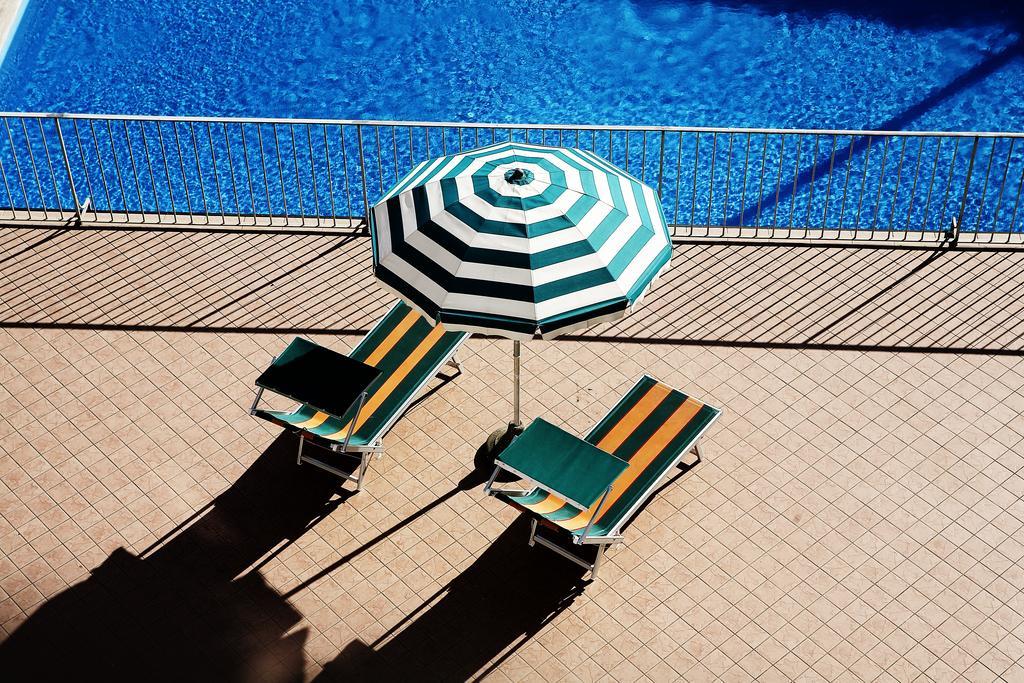 Hotel Villa Sole Resort Белариа-Игеа Марина Екстериор снимка