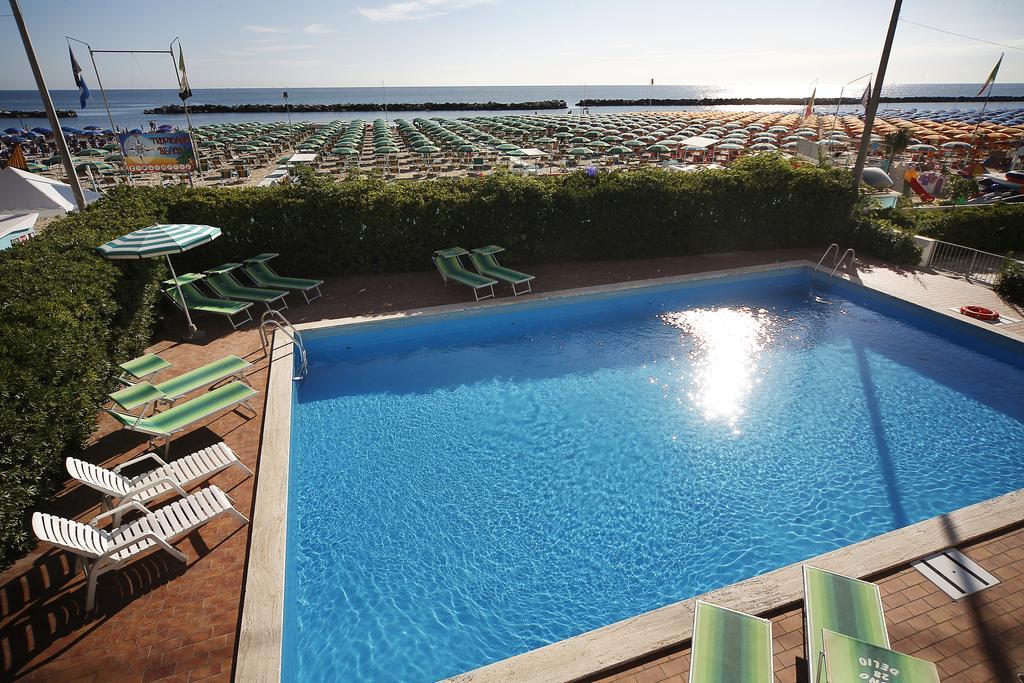 Hotel Villa Sole Resort Белариа-Игеа Марина Екстериор снимка