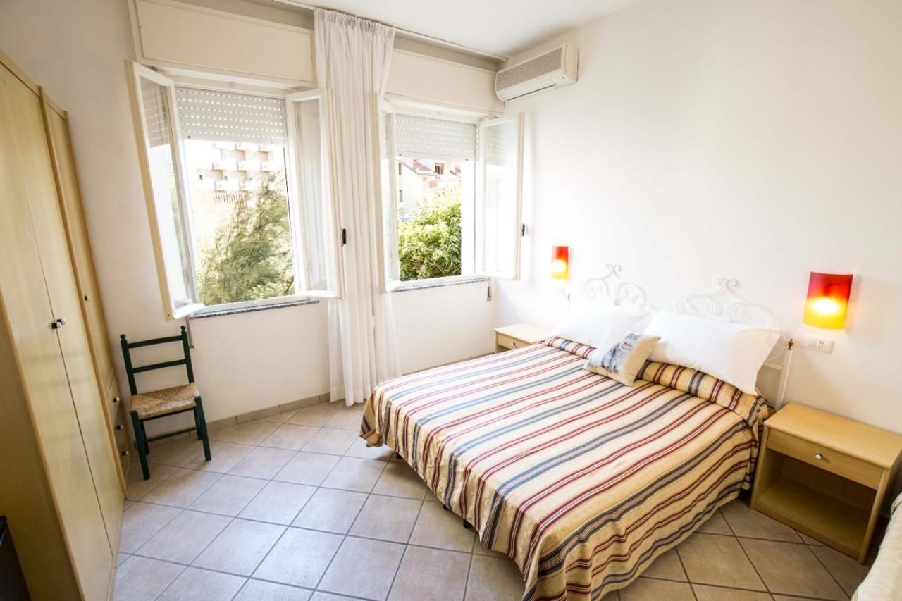 Hotel Villa Sole Resort Белариа-Игеа Марина Екстериор снимка