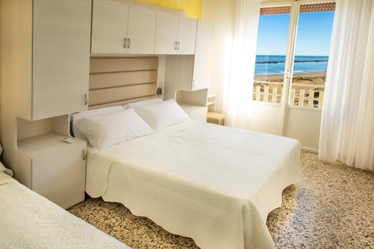 Hotel Villa Sole Resort Белариа-Игеа Марина Екстериор снимка